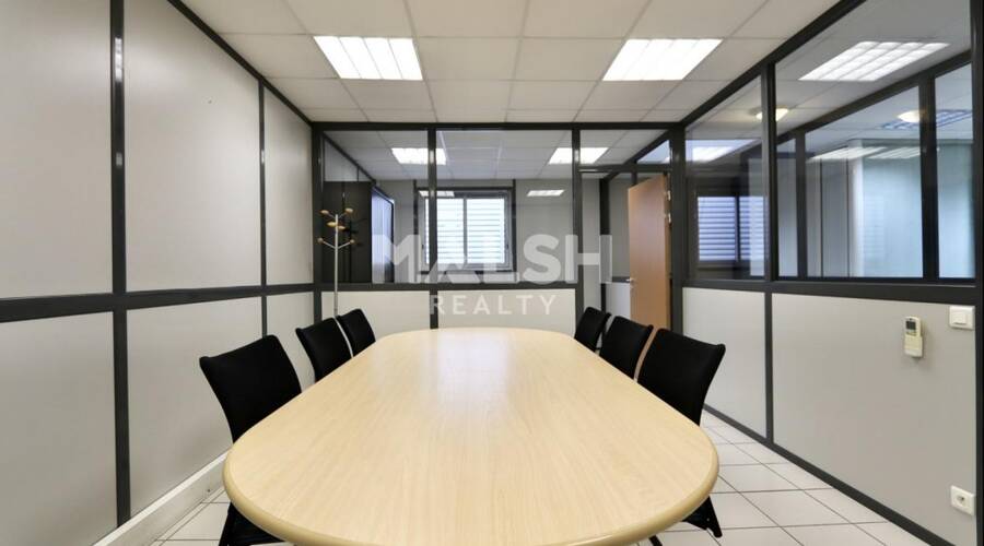 MALSH Realty & Property - Local d'activités - Extérieurs NORD (Villefranche / Belleville) - Gleizé - 10