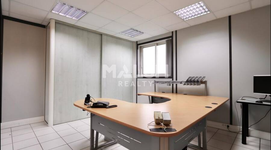 MALSH Realty & Property - Local d'activités - Extérieurs NORD (Villefranche / Belleville) - Gleizé - 11