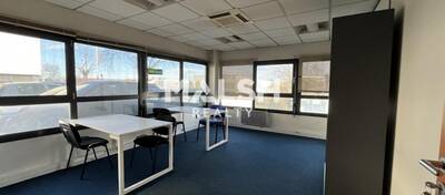 MALSH Realty & Property - Bureau - Extérieurs NORD (Villefranche / Belleville) - Limas - 2