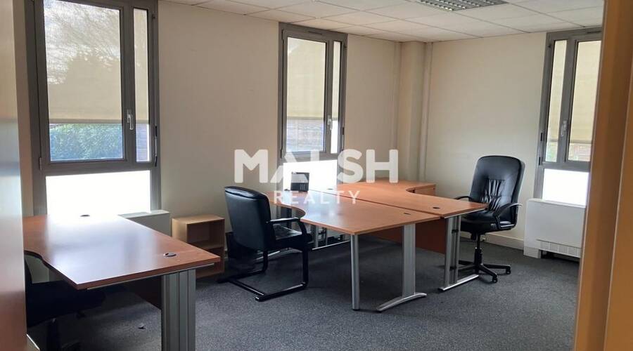 MALSH Realty & Property - Bureau - Extérieurs NORD (Villefranche / Belleville) - Limas - 11