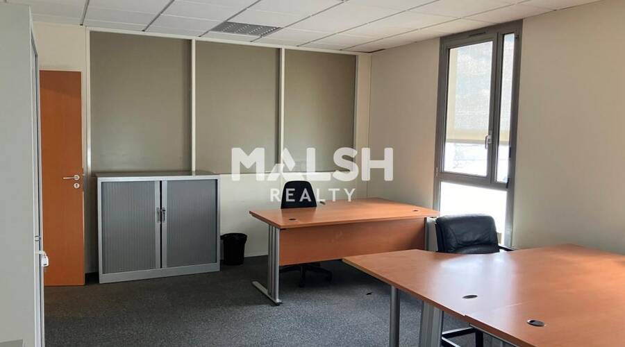 MALSH Realty & Property - Bureau - Extérieurs NORD (Villefranche / Belleville) - Limas - 12