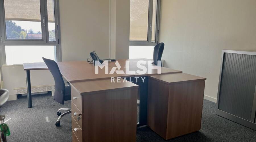 MALSH Realty & Property - Bureau - Extérieurs NORD (Villefranche / Belleville) - Limas - 13