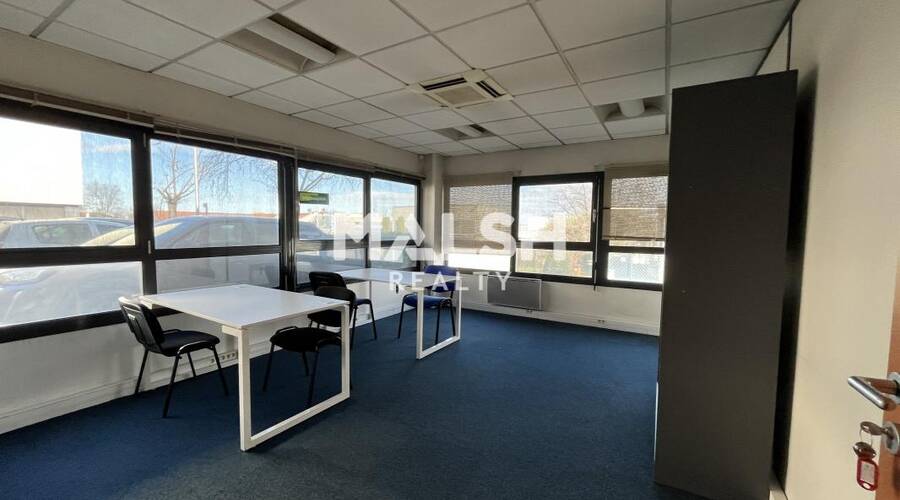 MALSH Realty & Property - Bureau - Extérieurs NORD (Villefranche / Belleville) - Limas - 2