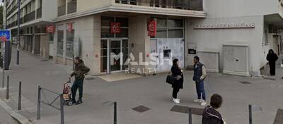 MALSH Realty & Property - Local commercial - Carré de Soie / Grand Clément / Bel Air - Villeurbanne - 1
