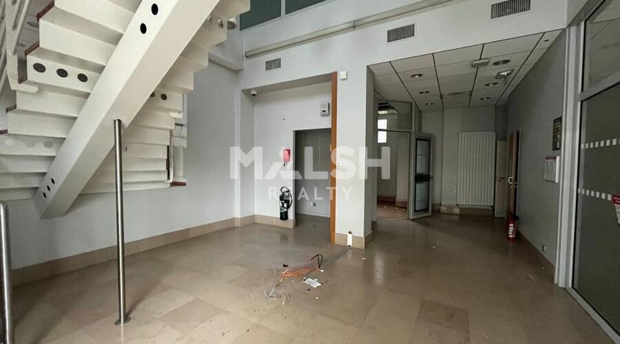 MALSH Realty & Property - Local commercial - Carré de Soie / Grand Clément / Bel Air - Villeurbanne - 1