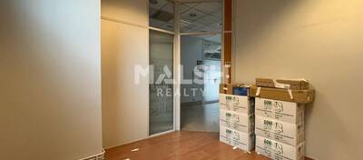 MALSH Realty & Property - Local commercial - Carré de Soie / Grand Clément / Bel Air - Villeurbanne - 3