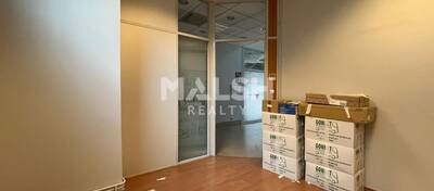 MALSH Realty & Property - Local commercial - Carré de Soie / Grandclément / Bel Air - Villeurbanne - 3