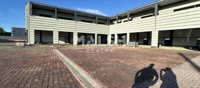 MALSH Realty & Property - Local d'activités - Extérieurs NORD (Villefranche / Belleville) - Guéreins - 1