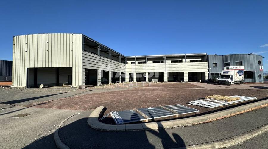 MALSH Realty & Property - Local d'activités - Extérieurs NORD (Villefranche / Belleville) - Guéreins - 3