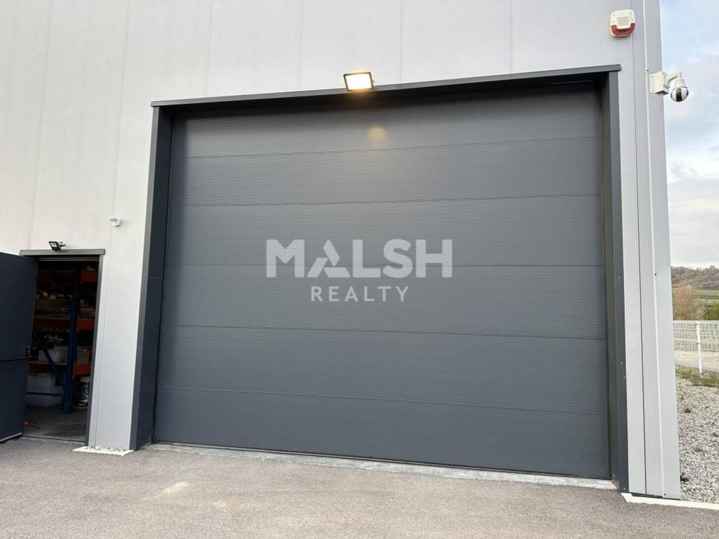 MALSH Realty & Property - Local d'activités - Extérieurs SUD  (Vallée du Rhône) - Moidieu-Détourbe - 2