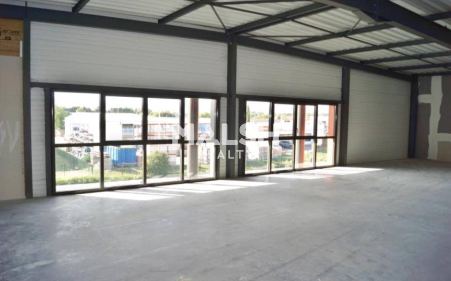 MALSH Realty & Property - Bureau - Extérieurs NORD (Villefranche / Belleville) - Arnas - 2