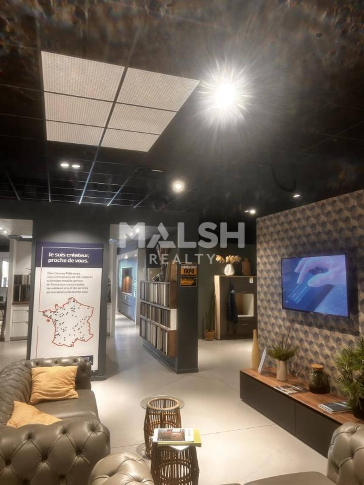 MALSH Realty & Property - Local commercial - Extérieurs NORD (Villefranche / Belleville) - Anse - 2