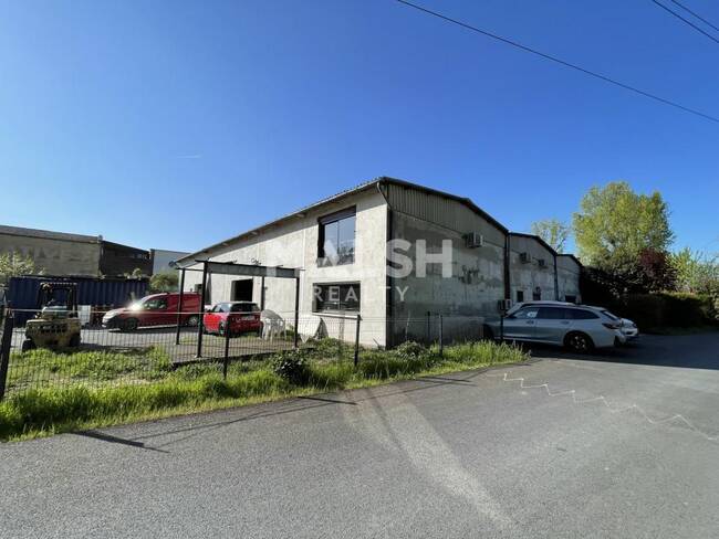 MALSH Realty & Property - Local d'activités - Extérieurs NORD (Villefranche / Belleville) - Alix - 1