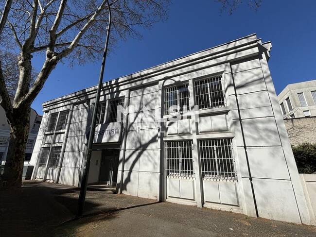 MALSH Realty & Property - Bureau - Carré de Soie / Grand Clément / Bel Air - Villeurbanne - 1