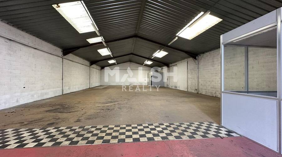 MALSH Realty & Property - Local d'activités - Extérieurs NORD (Villefranche / Belleville) - Trévoux - 2