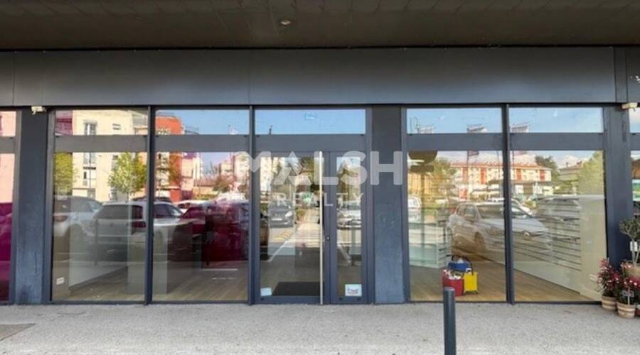 MALSH Realty & Property - Local commercial - Lyon Nord Ouest (Techlid / Monts d'Or) - Tassin-la-Demi-Lune - 1