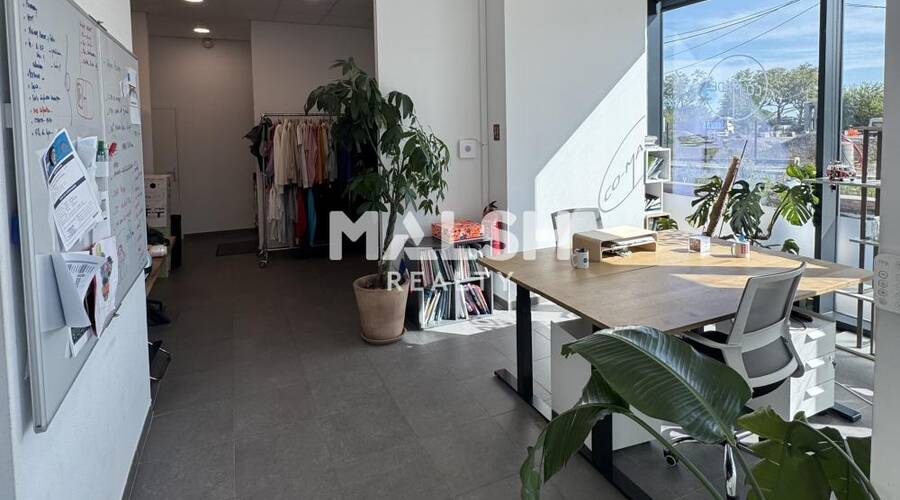 MALSH Realty & Property - Bureau - Lyon 2° / Confluence - Lyon 2 - 5