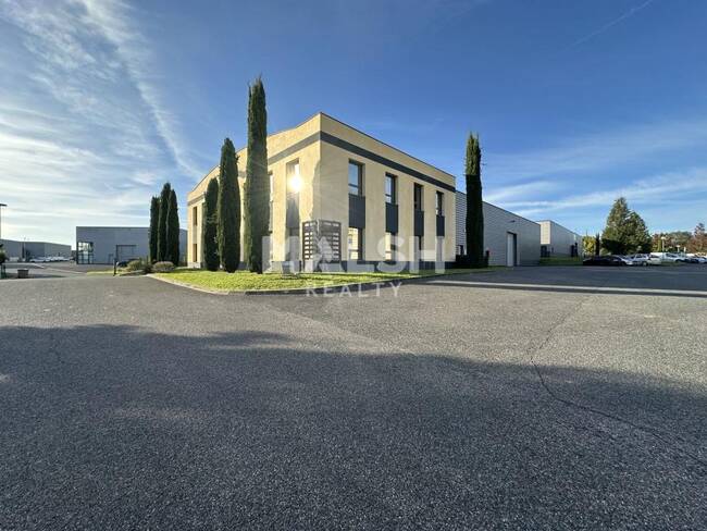 MALSH Realty & Property - Local d'activités - Extérieurs NORD (Villefranche / Belleville) - Arnas - 1