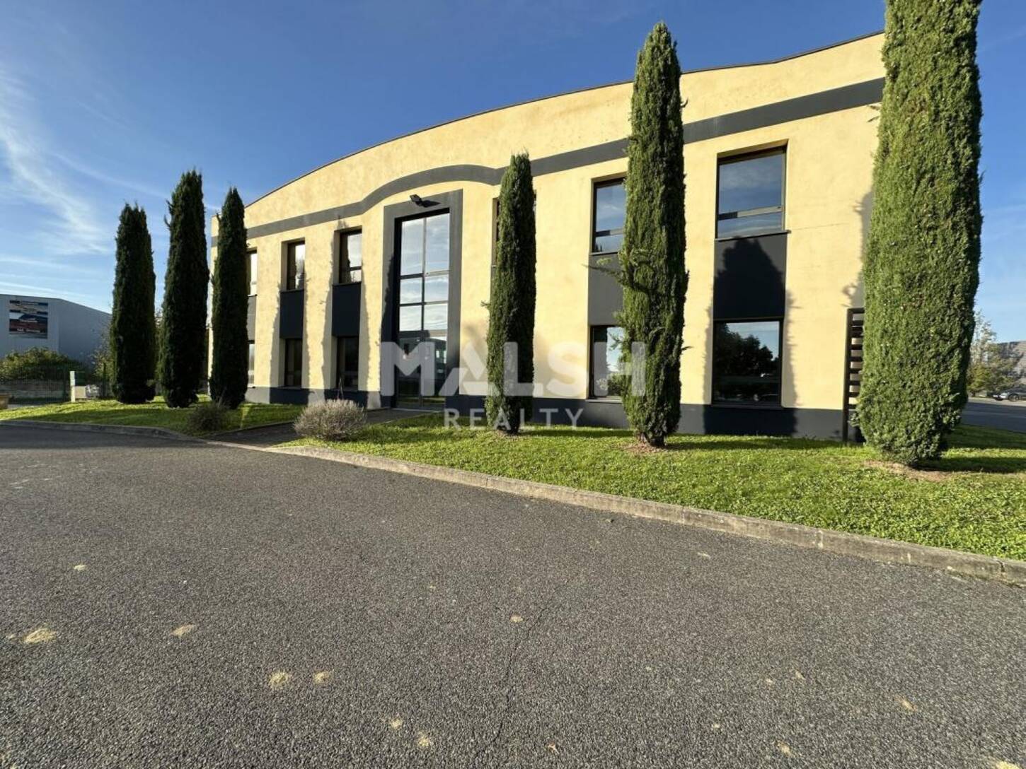 MALSH Realty & Property - Local d'activités - Extérieurs NORD (Villefranche / Belleville) - Arnas - 2