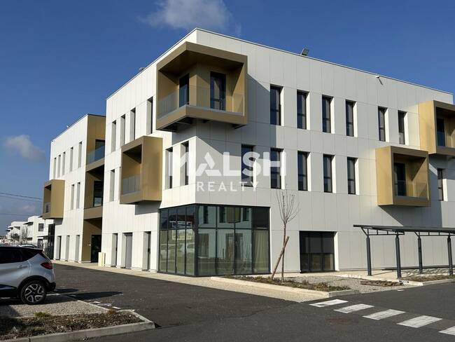 MALSH Realty & Property - Bureau - Lyon Nord Est (Rhône Amont) - Décines-Charpieu - 1