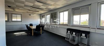 MALSH Realty & Property - Local d'activités - Lyon Nord Est (Rhône Amont) - Décines-Charpieu - 10