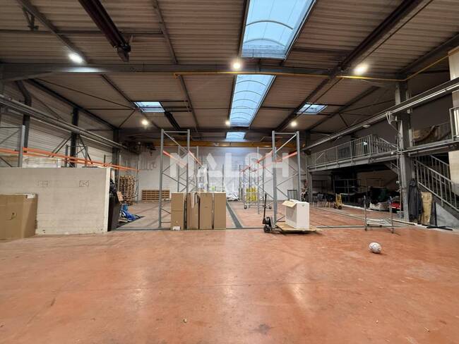 MALSH Realty & Property - Local d'activités - Lyon EST (St Priest /Mi Plaine/ A43 / Eurexpo) - Bron - 1