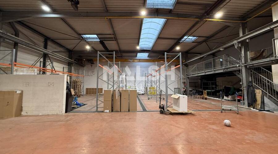 MALSH Realty & Property - Local d'activités - Lyon EST (St Priest /Mi Plaine/ A43 / Eurexpo) - Bron - 1