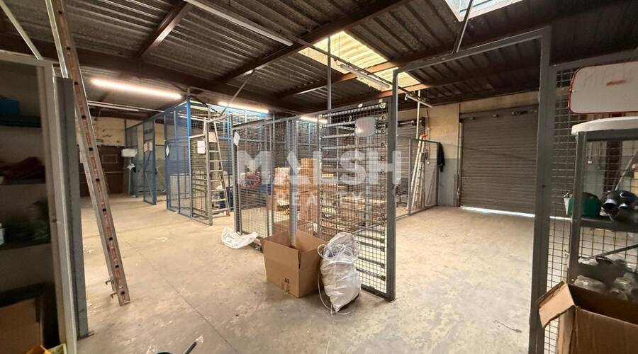 MALSH Realty & Property - Local d'activités - Carré de Soie / Grand Clément / Bel Air - Vaulx-en-Velin - 3