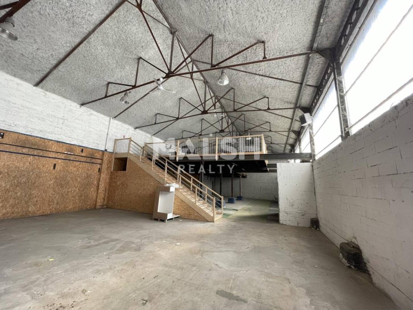 MALSH Realty & Property - Local d'activités - Lyon 7° / Gerland - Lyon 7 - 2