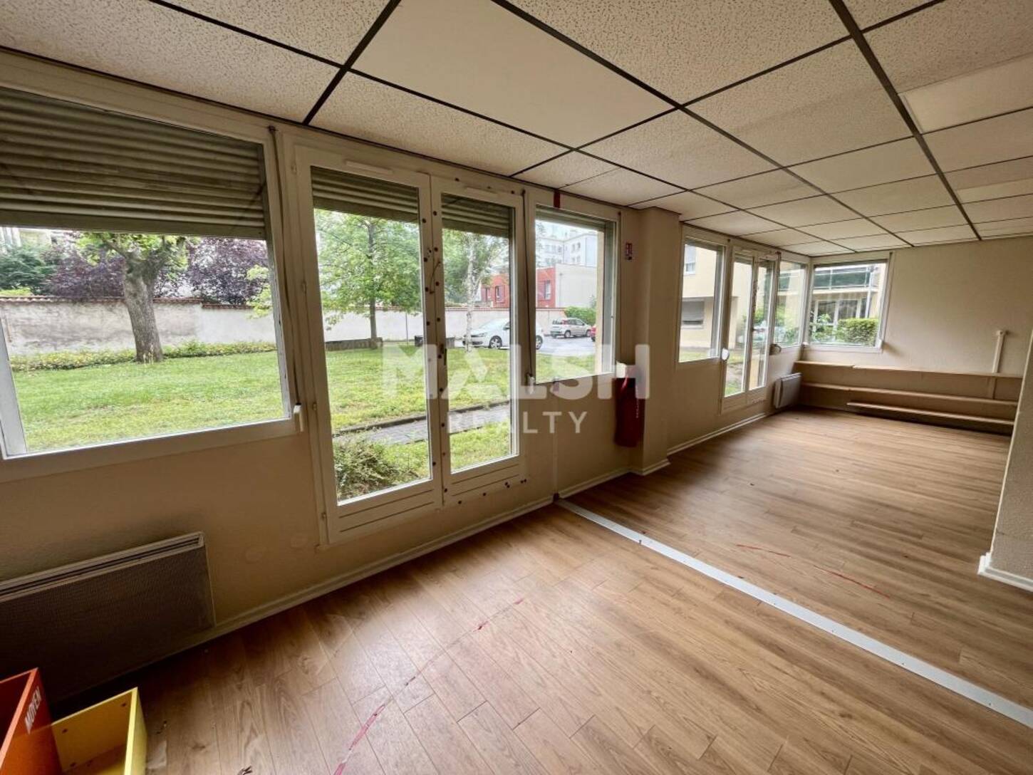 MALSH Realty & Property - Local commercial - Lyon 8°/ Hôpitaux - Lyon 8 - 2