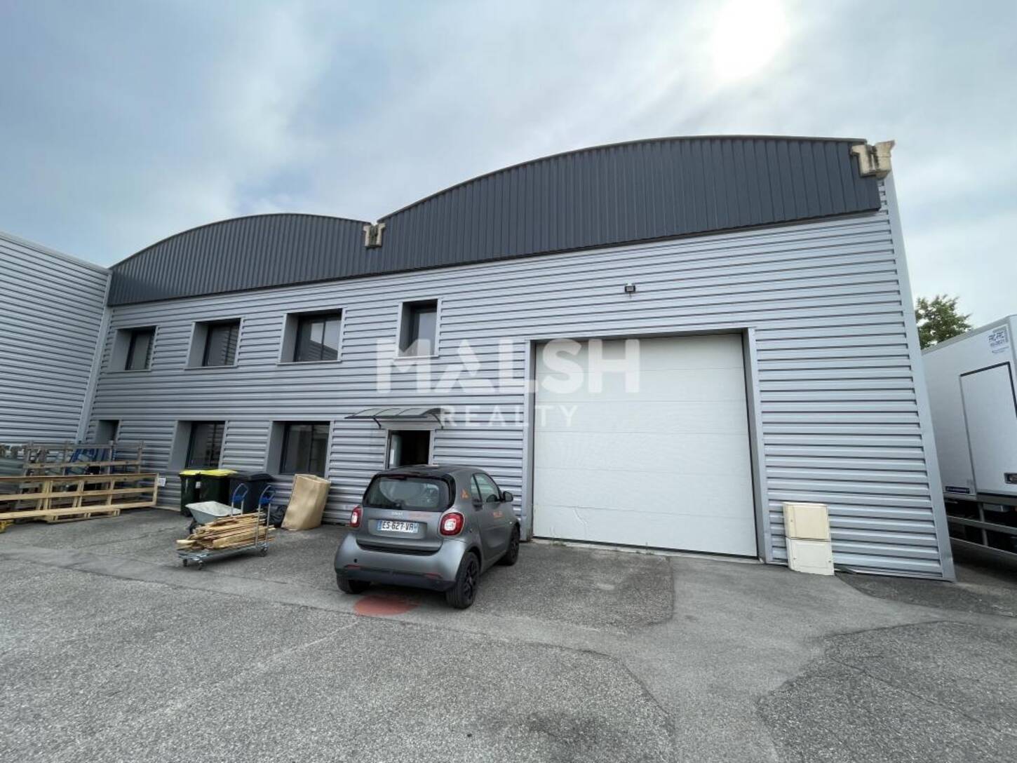MALSH Realty & Property - Local d'activités - Lyon EST (St Priest /Mi Plaine/ A43 / Eurexpo) - Chassieu - 2