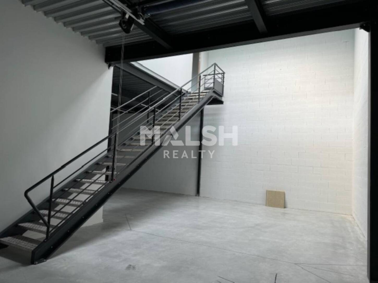 MALSH Realty & Property - Local d'activités - Lyon Nord Ouest (Techlid / Monts d'Or) - Tour-de-Salvagny - 2