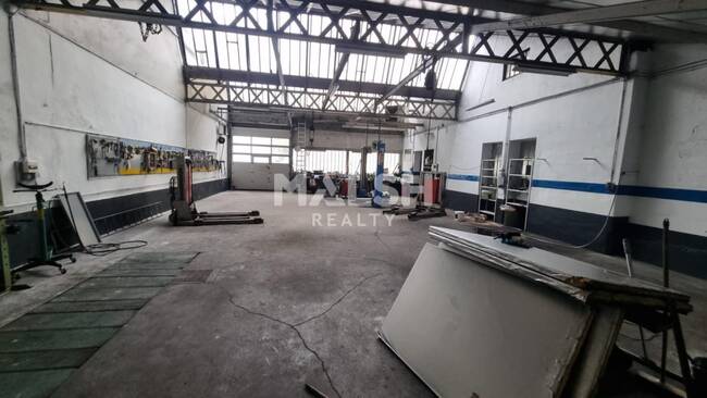 MALSH Realty & Property - Local commercial - Lyon Sud Ouest - Oullins - 1