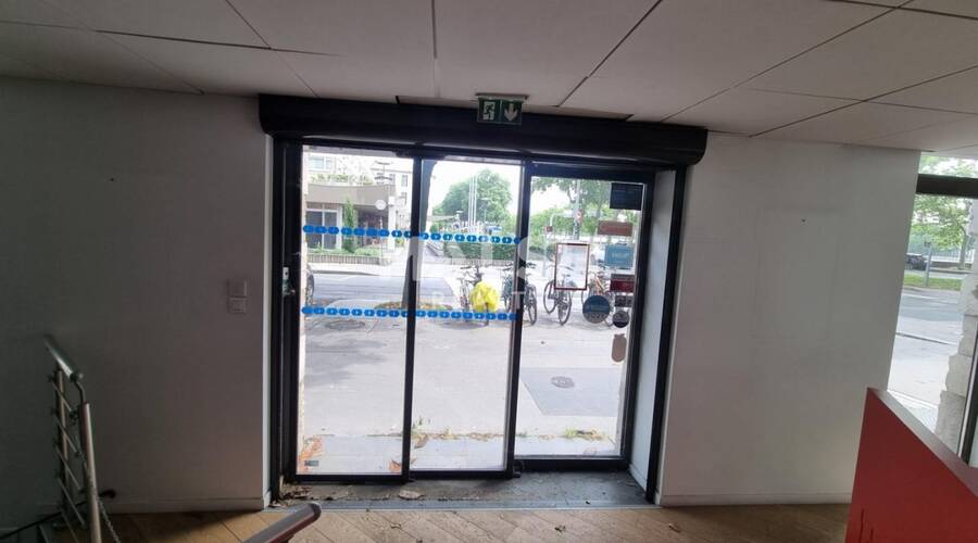 MALSH Realty & Property - Local commercial - Lyon - Presqu'île - Lyon 2 - 23