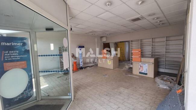 MALSH Realty & Property - Local commercial - Lyon Sud Ouest - Francheville - 1