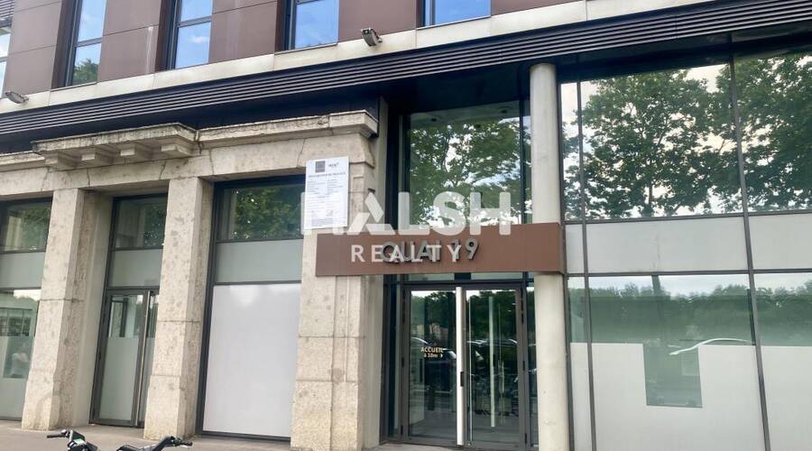 MALSH Realty & Property - Bureau - Lyon 2° / Confluence - Lyon 2 - 4