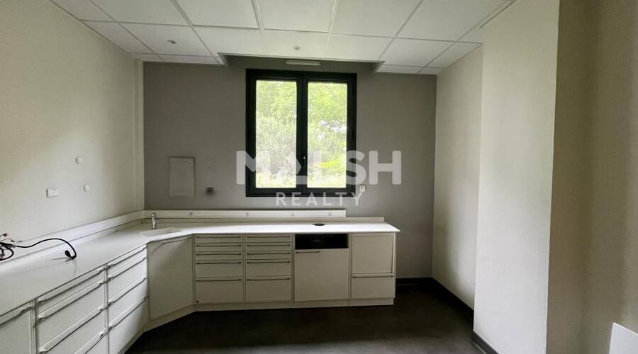 MALSH Realty & Property - Local commercial - Lyon 9° / Vaise - Lyon 9 - 2