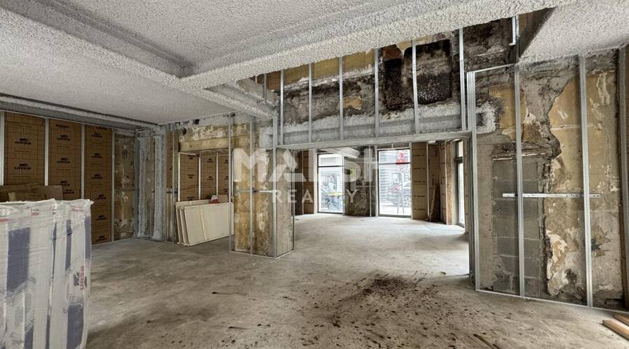 MALSH Realty & Property - Local commercial - Saint Etienne - Saint-Étienne - 4
