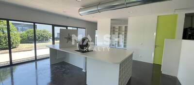 MALSH Realty & Property - Bureau - Extérieurs NORD (Villefranche / Belleville) - Alix - 2