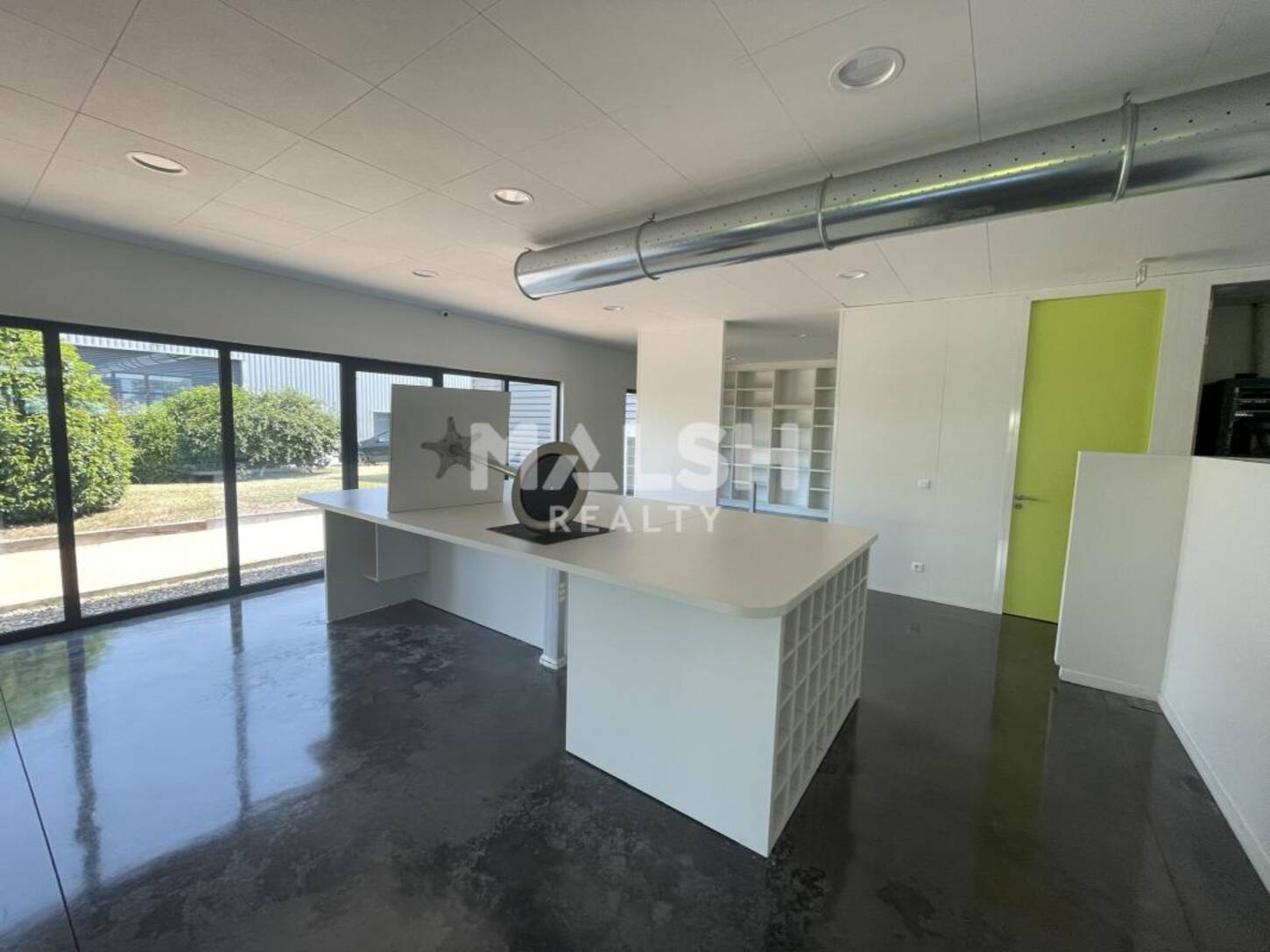 MALSH Realty & Property - Bureau - Extérieurs NORD (Villefranche / Belleville) - Alix - 2