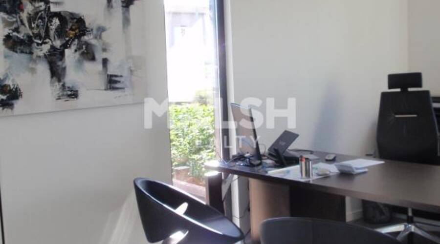 MALSH Realty & Property - Bureau - Extérieurs NORD (Villefranche / Belleville) - Alix - 9