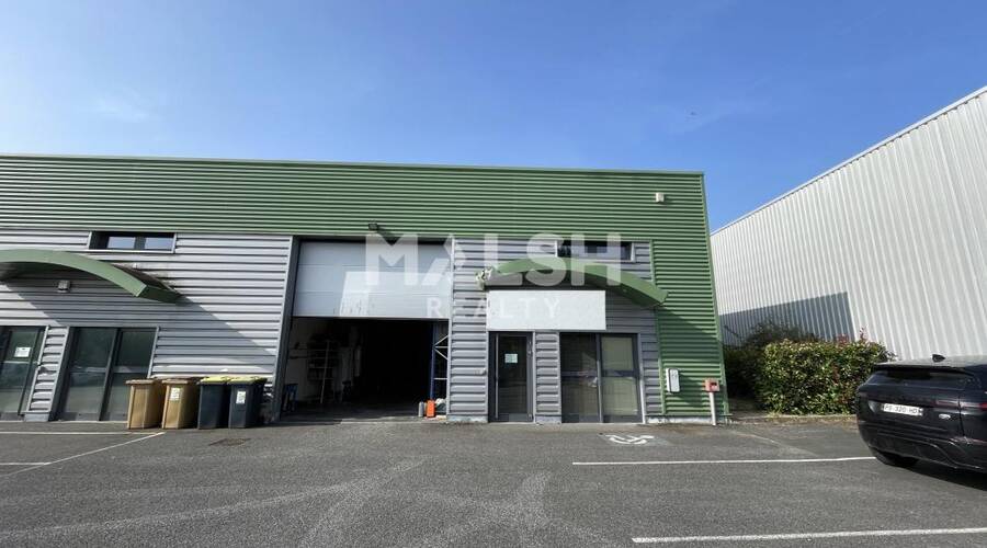 MALSH Realty & Property - Local d'activités - Extérieurs NORD (Villefranche / Belleville) - Lozanne - 1