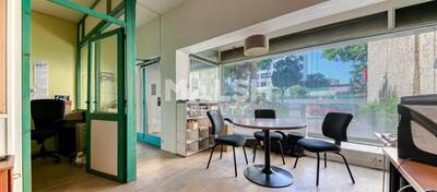 MALSH Realty & Property - Local commercial - Carré de Soie / Grand Clément / Bel Air - Villeurbanne - 2