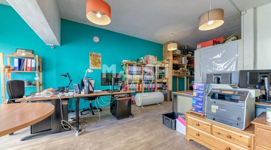 MALSH Realty & Property - Local commercial - Carré de Soie / Grand Clément / Bel Air - Villeurbanne - 4