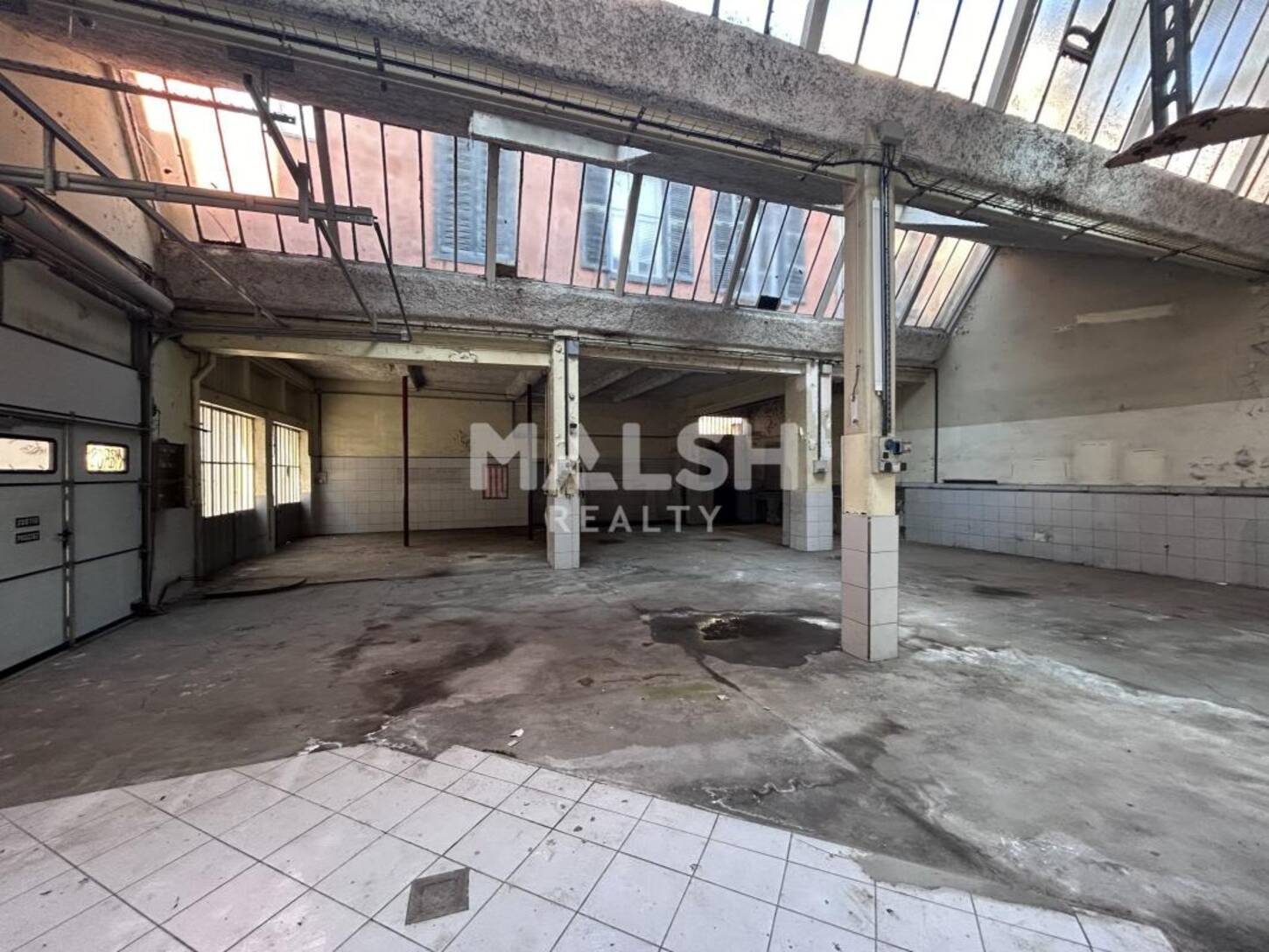 MALSH Realty & Property - Local commercial - Lyon 4° - Lyon 4 - 2