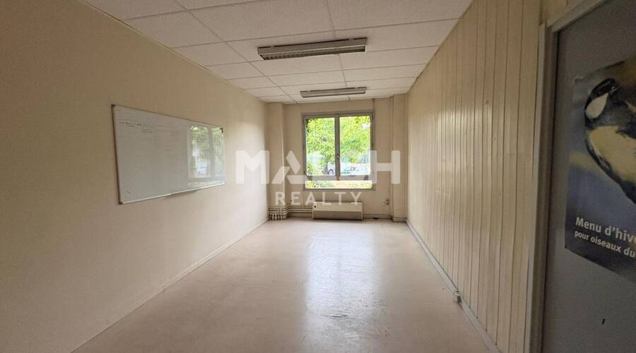 MALSH Realty & Property - Local d'activités - Lyon EST (St Priest /Mi Plaine/ A43 / Eurexpo) - Saint-Priest - 17