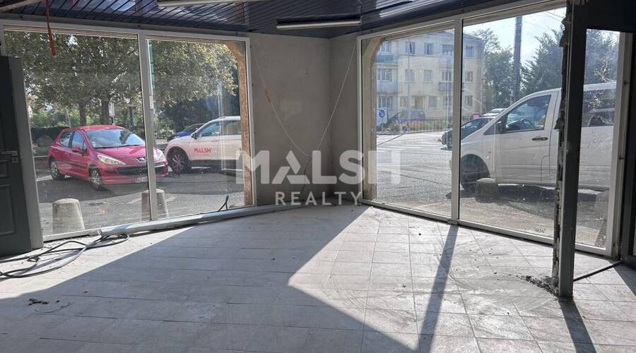 MALSH Realty & Property - Local commercial - Extérieurs NORD (Villefranche / Belleville) - Villefranche-sur-Saône - 4