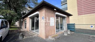 MALSH Realty & Property - Local commercial - Extérieurs NORD (Villefranche / Belleville) - Villefranche-sur-Saône - 1