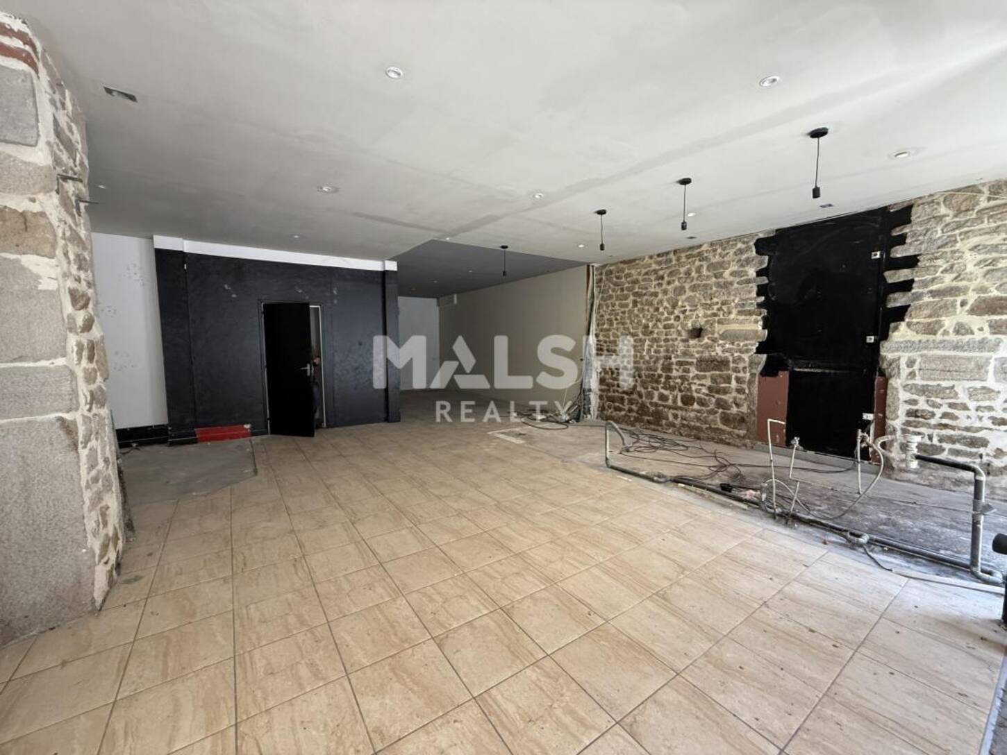 MALSH Realty & Property - Local commercial - Saint Etienne - Saint-Étienne - 2