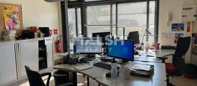 MALSH Realty & Property - Local commercial - Lyon EST (St Priest /Mi Plaine/ A43 / Eurexpo) - Bron - 1